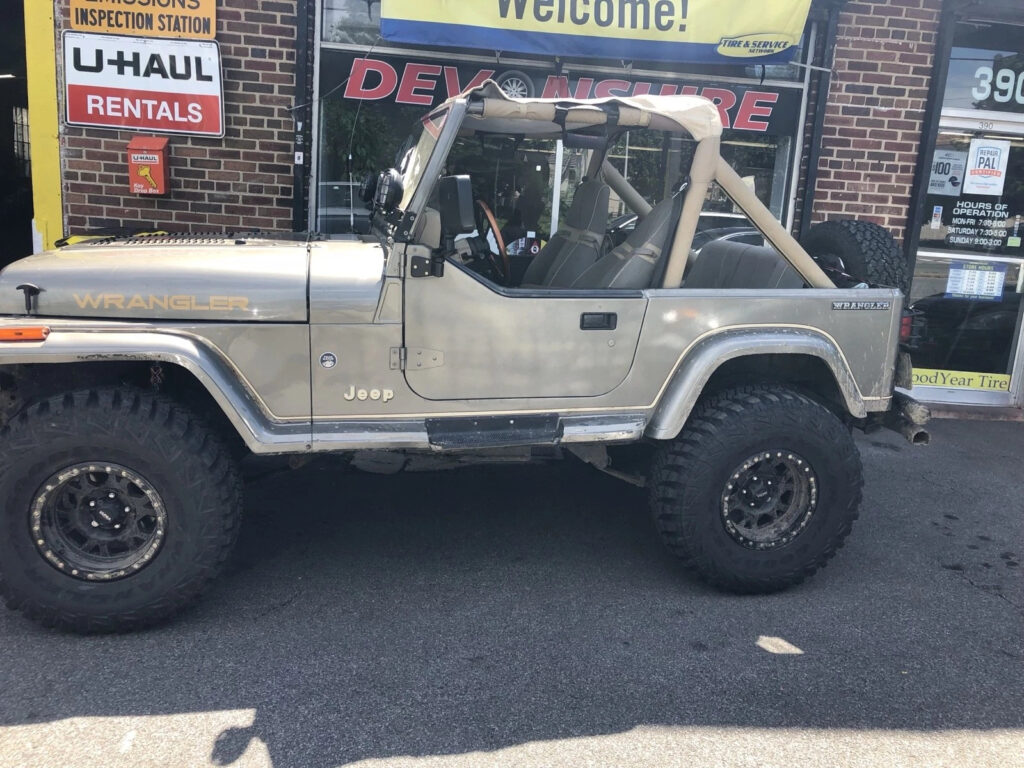 1990 Jeep Wrangler Sahara