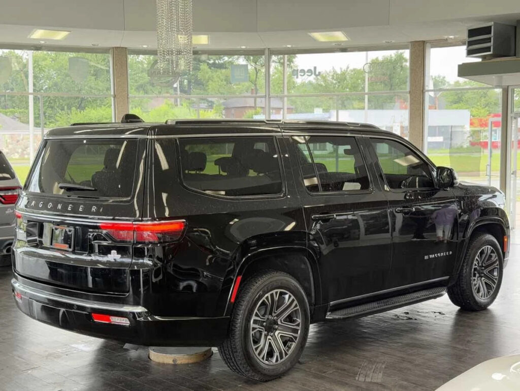 2024 Jeep Wagoneer