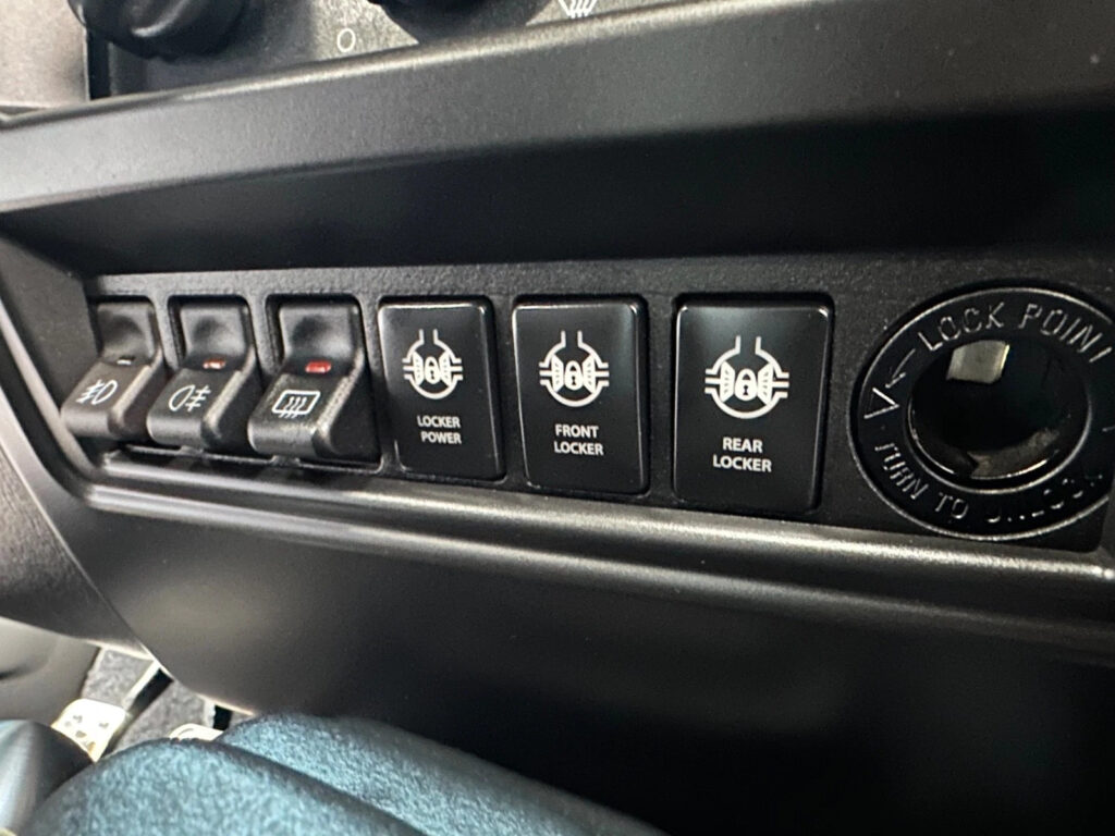 1989 Jeep Comanche MJ Pioneer – NUT & BOLT Restomod Restoration