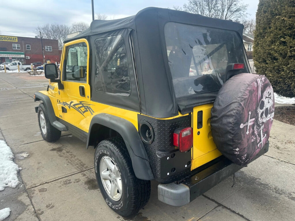 2004 Jeep Wrangler X