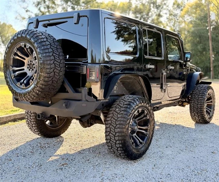 2016 Jeep Wrangler Unlimited Sahara 4WD