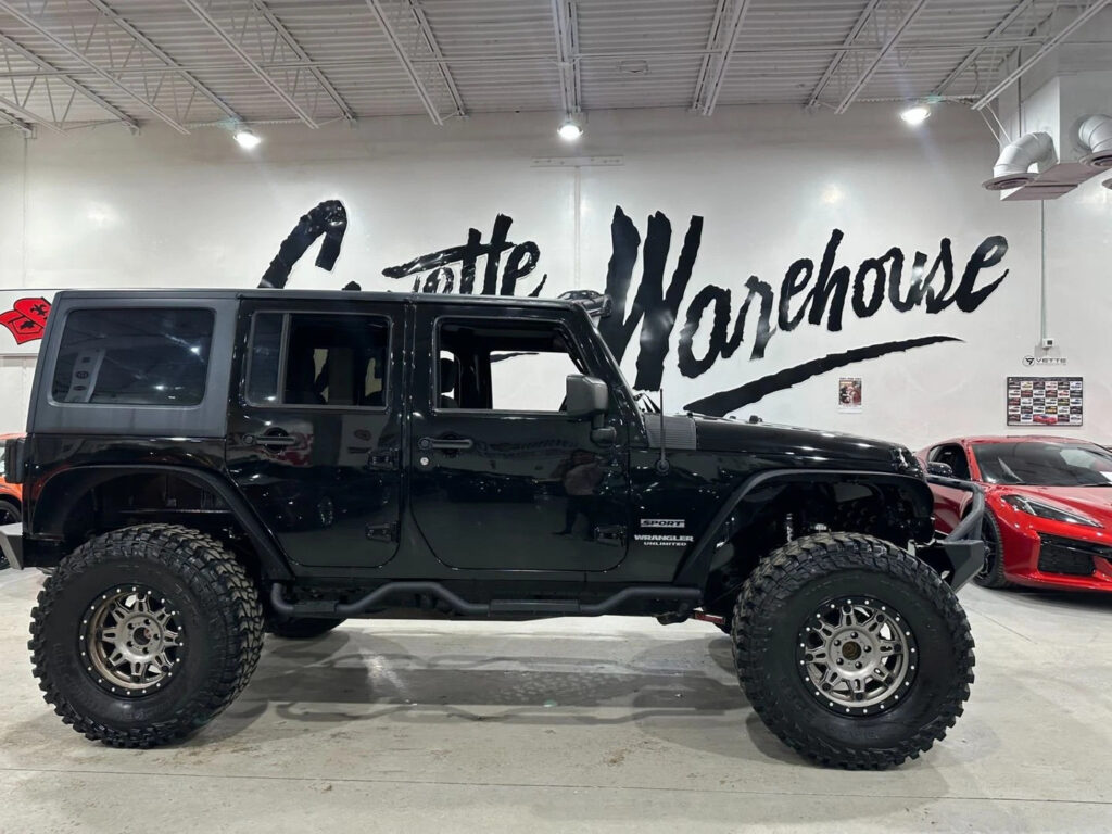 2016 Jeep Wrangler Unlimited Sport 23S Package, XRC Bumpers, 4″ Lift, 17″on35’s