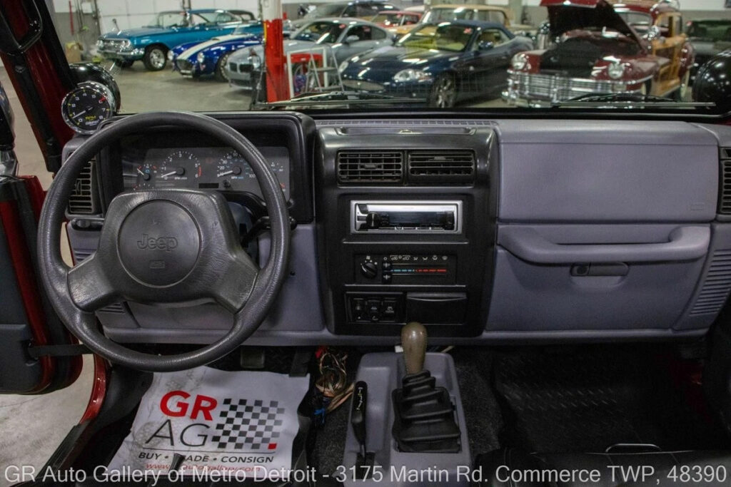 1998 Jeep Wrangler / Tj SE