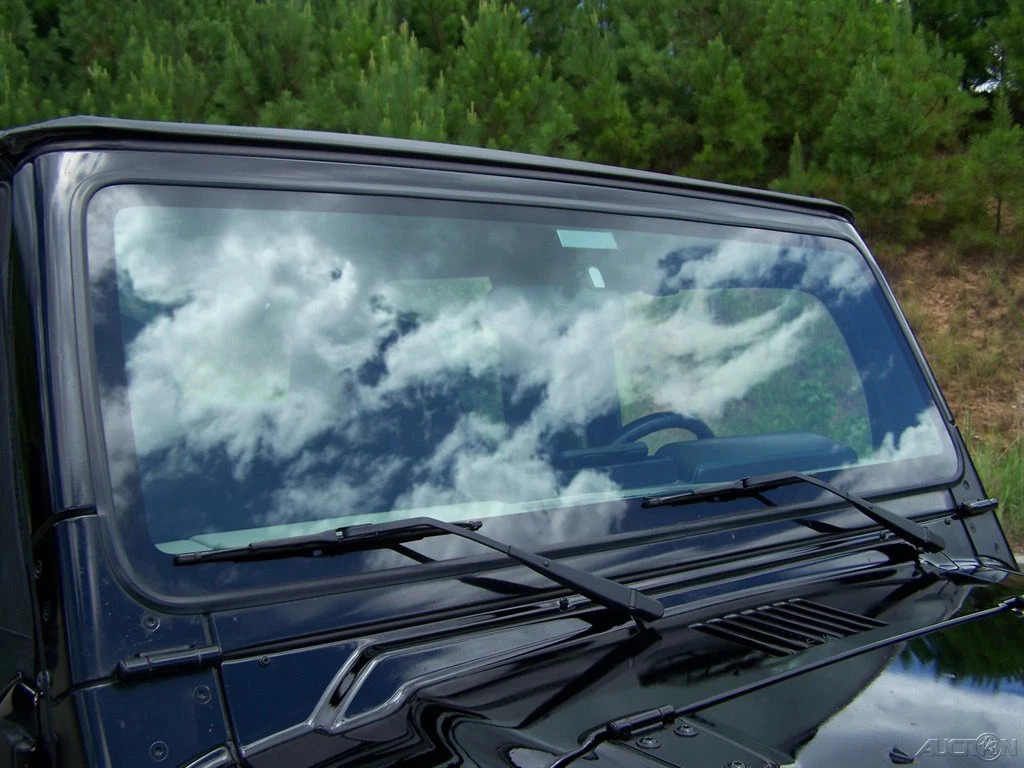 1999 Jeep Wrangler 74k Sahara 5-Speed A/C H.O 4.0L Inline 6CYL 4WD Utility SUV