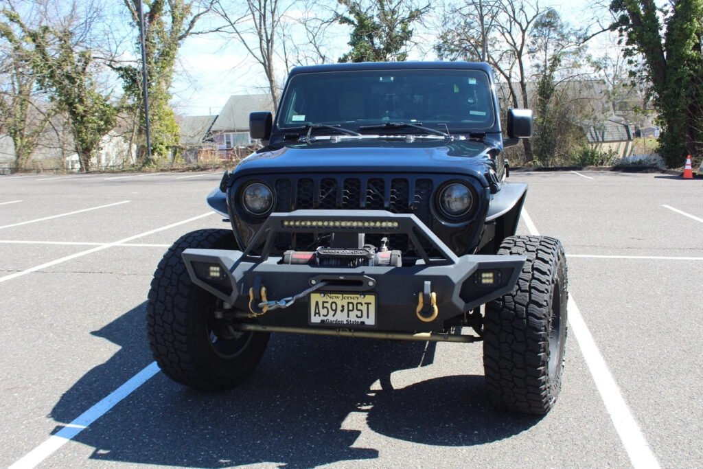 2020 Jeep Gladiator Sport