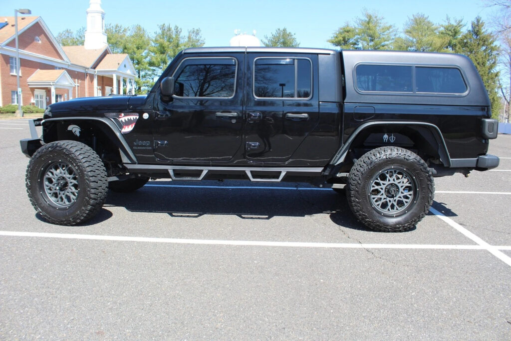 2020 Jeep Gladiator Sport