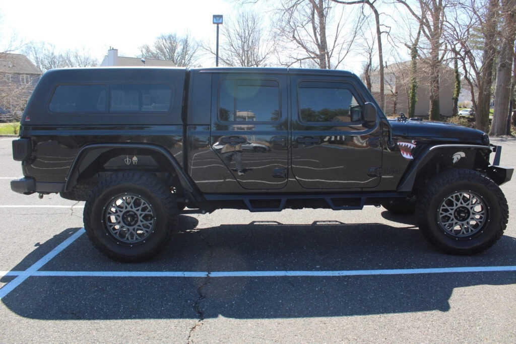 2020 Jeep Gladiator Sport