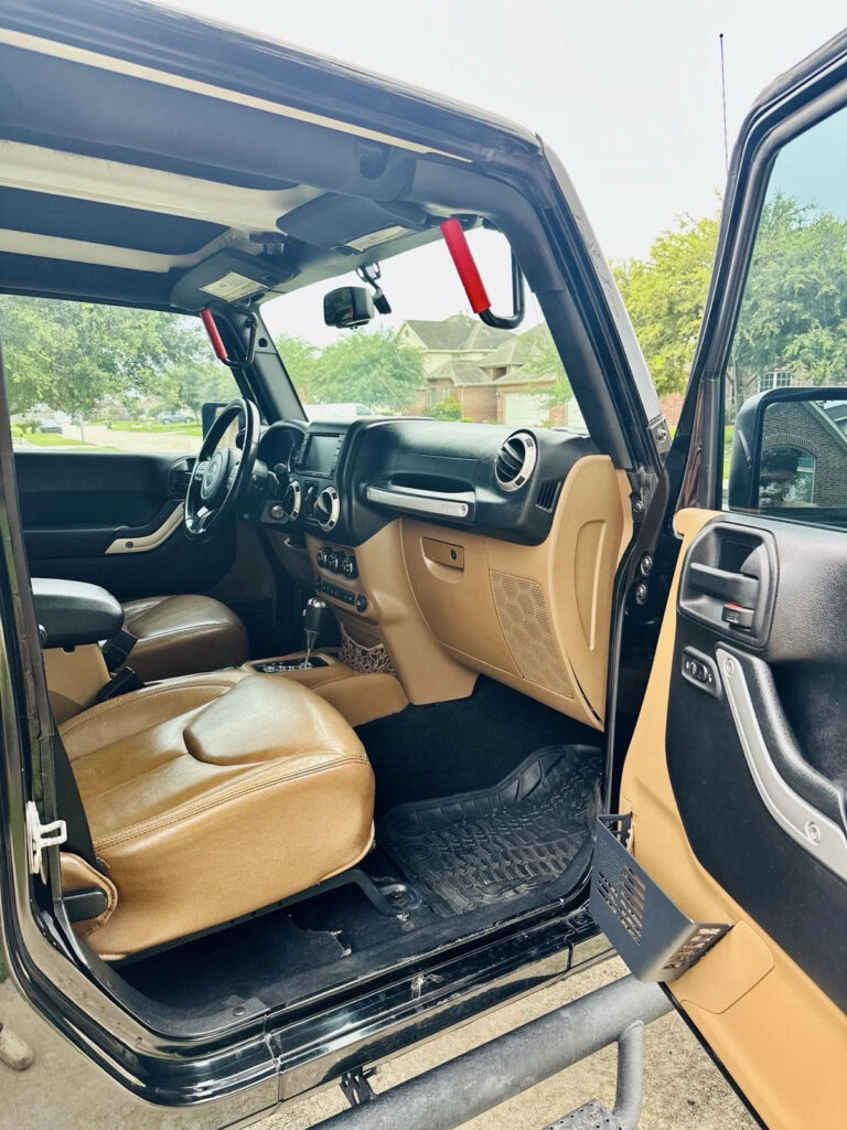 2016 Jeep Renegade Sahara