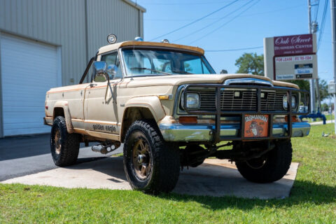 1979 Jeep J10 4×4 Golden Eagle for sale