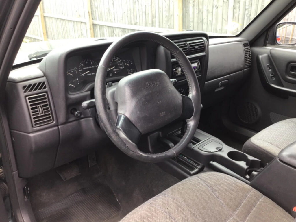 1999 Jeep Cherokee Sport