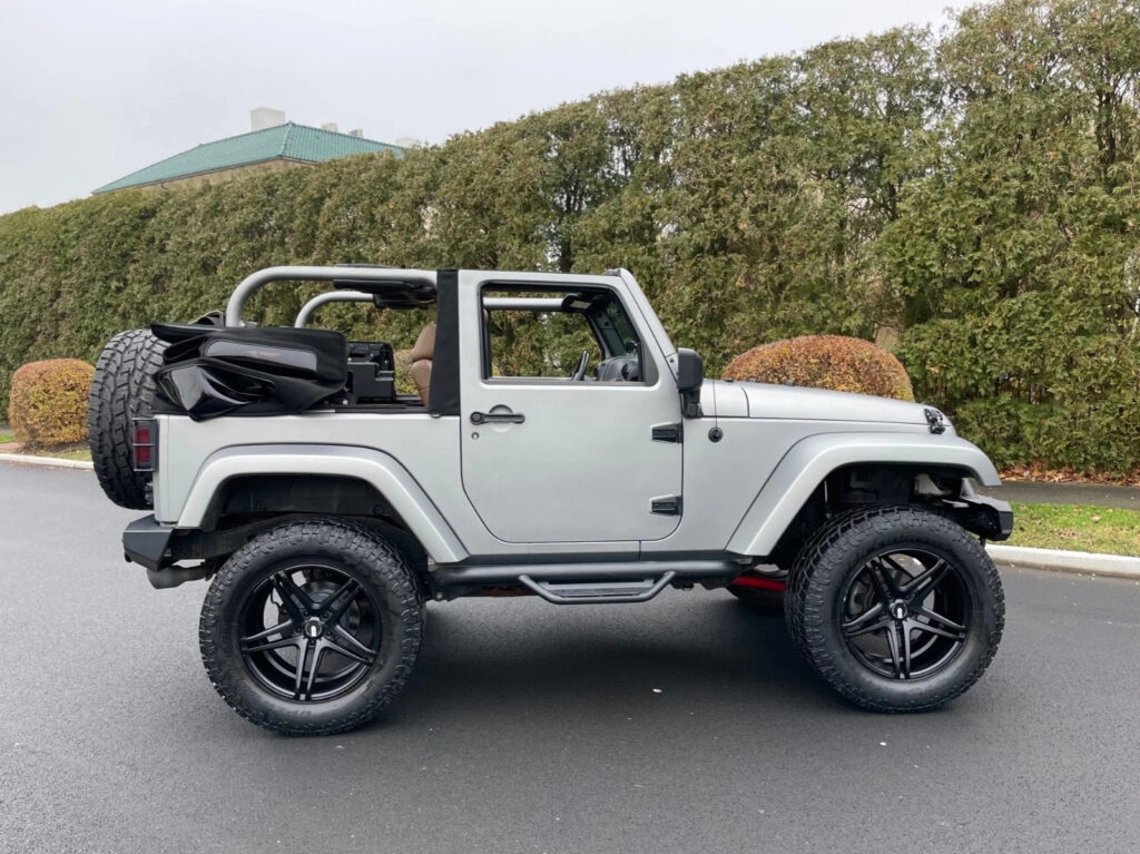 2011 Jeep Wrangler Sahara