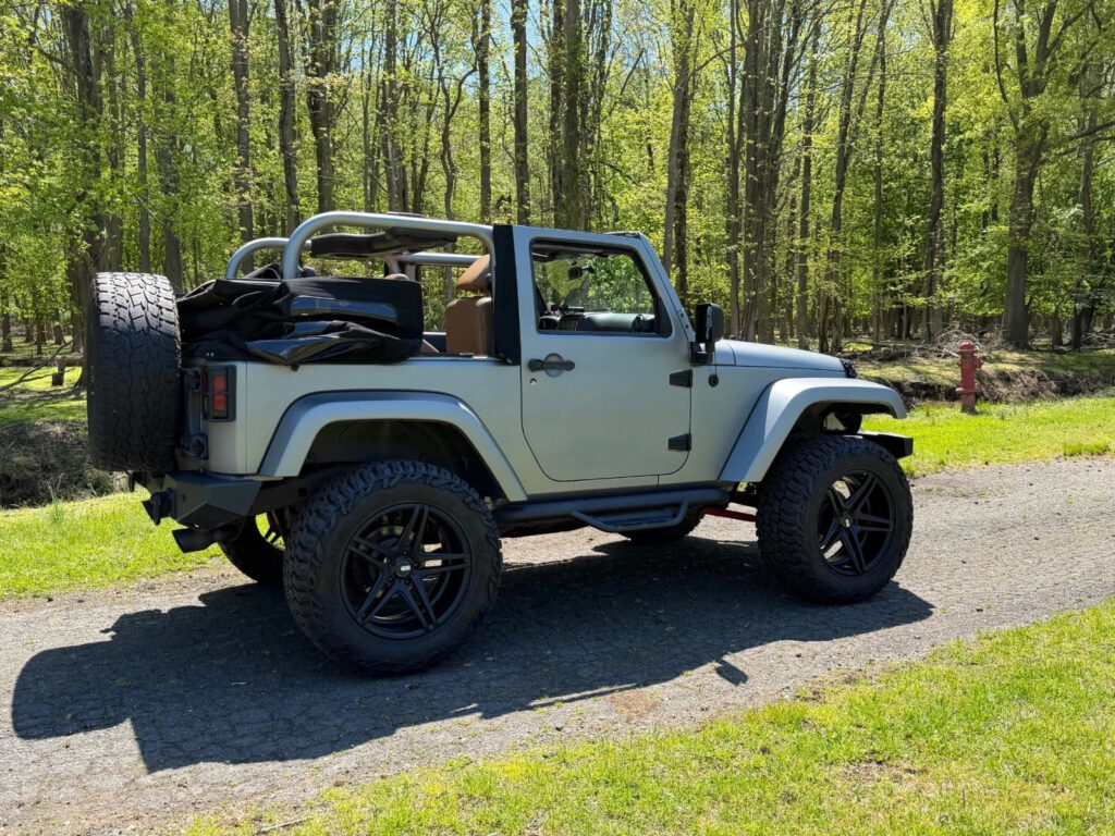 2011 Jeep Wrangler Sahara