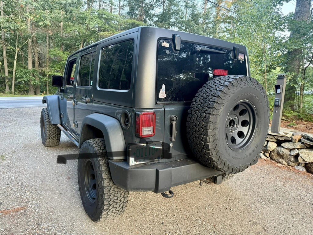 2016 Jeep Wrangler Sport